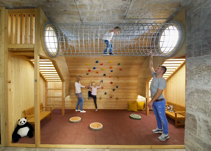 Jufa – Festung Rosenberg 3*