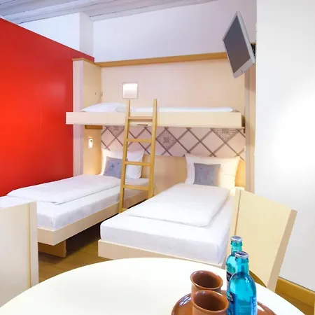 Hotel Jufa - Festung Rosenberg 3*