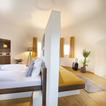 Hotel Jufa - Festung Rosenberg 3*